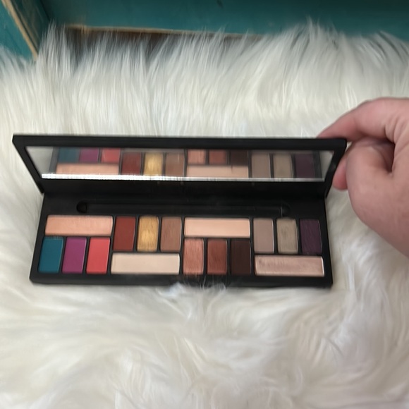 Smashbox LA cover shot eye palette - Picture 2 of 3